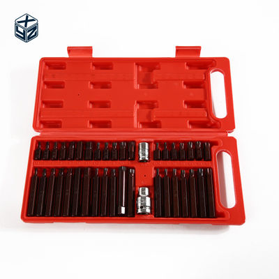 Grade industrial 40 peças em conjunto com material vermelho S2 e caixa de plástico de acabamento natural